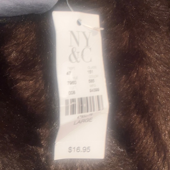 NY&Co soho jeans tshirt. Size L. Grey. NWT. - Picture 2 of 2